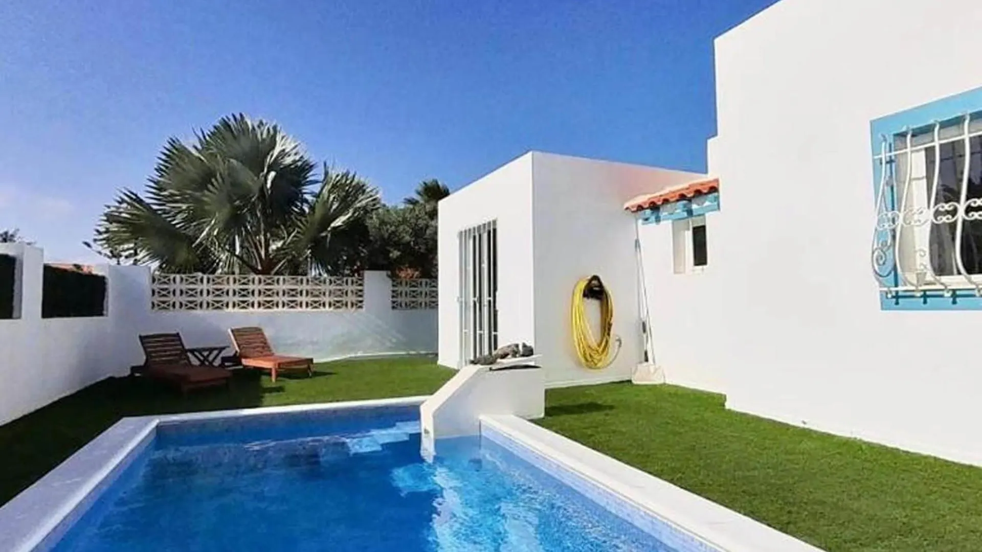 Villa With Pool And Private Access To The Beach Corralejo
