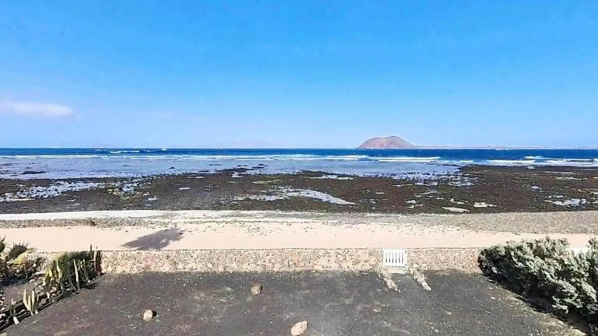 Villa With Pool And Private Access To The Beach Corralejo
