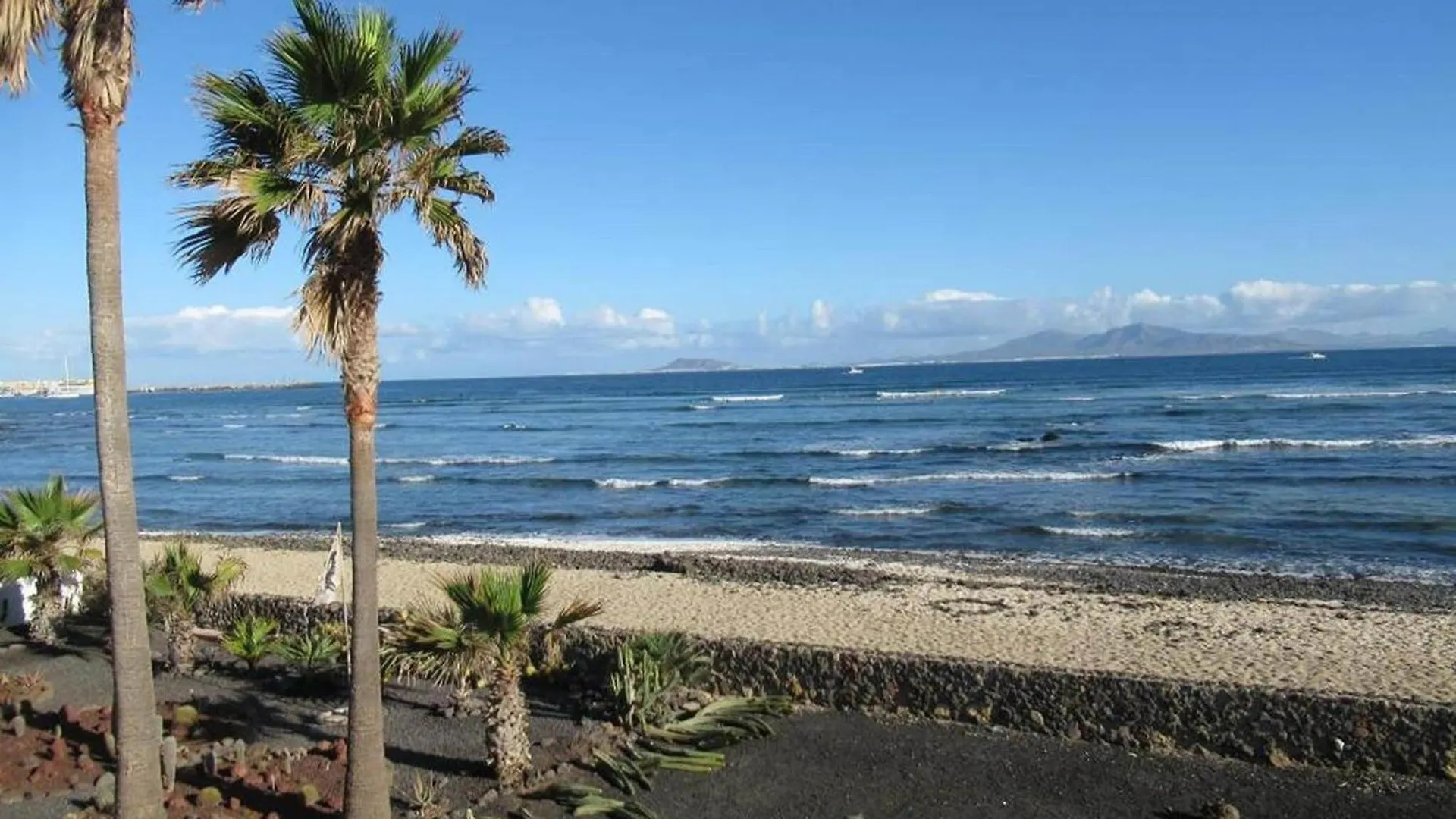 Villa With Pool And Private Access To The Beach Corralejo